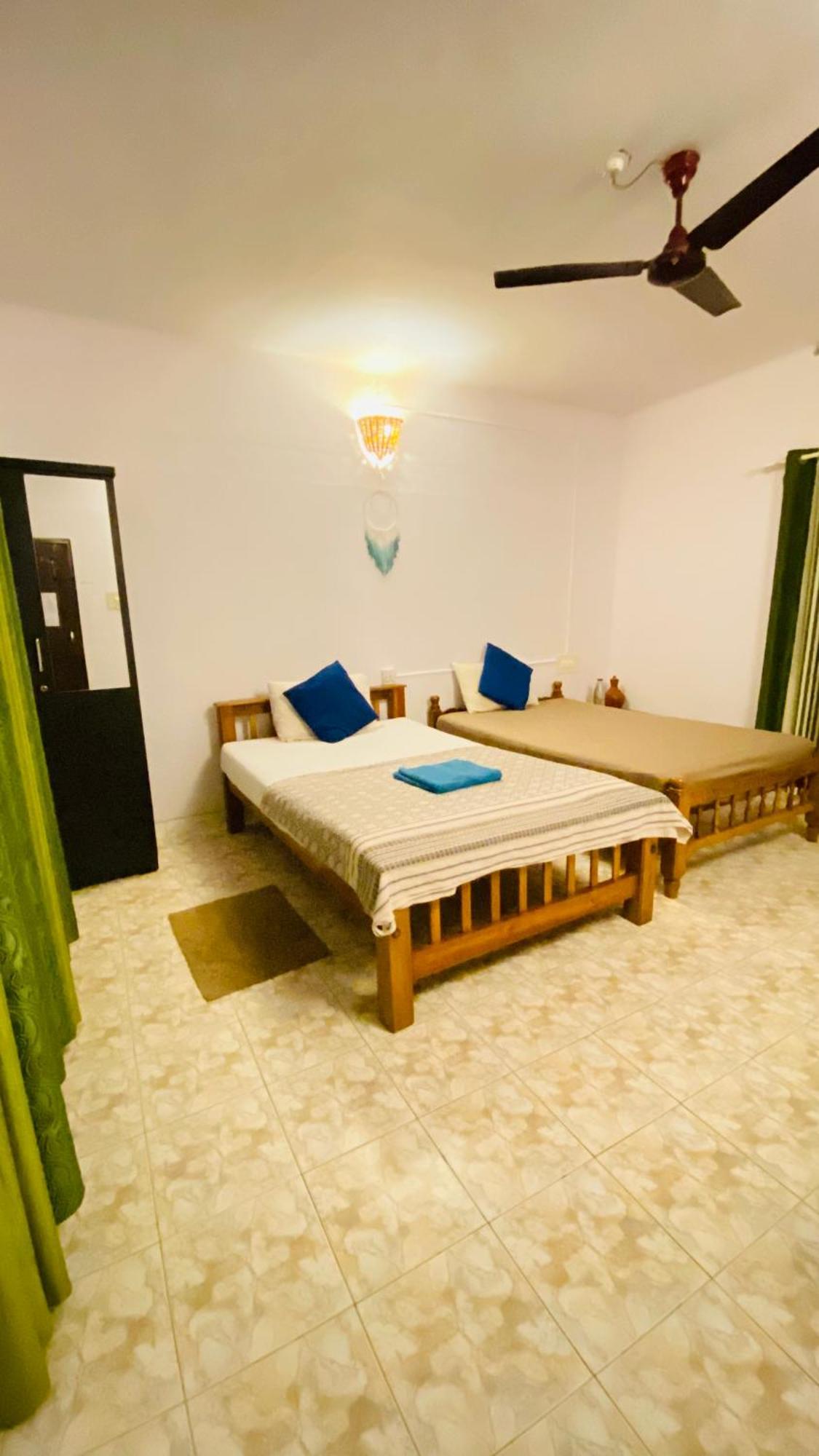 Paradise Inn Beach Resort Varkala Exteriör bild